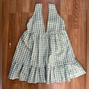PrettyLittleThing Green and White Checkered Dress
